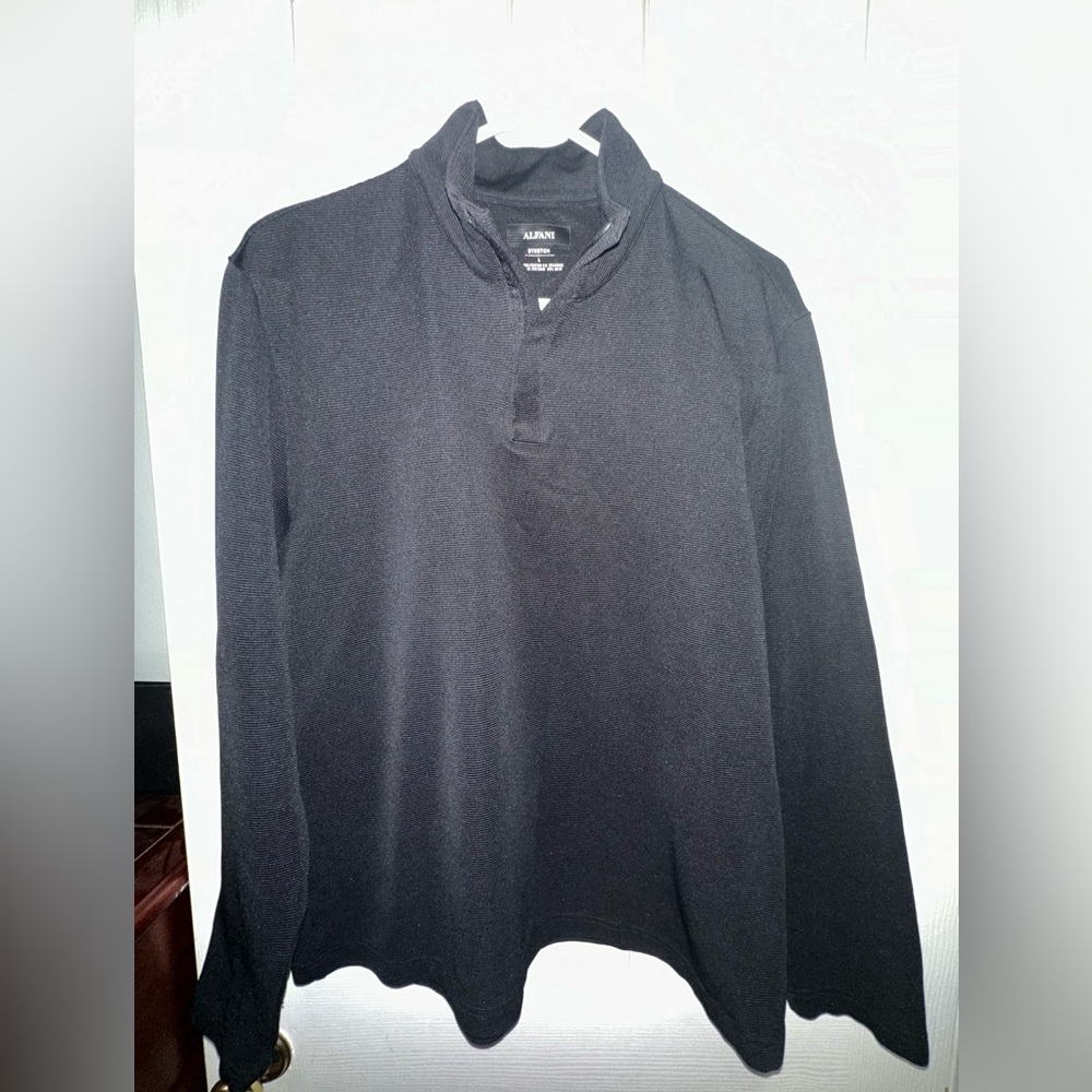 Black quater zip pull over for men